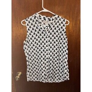 Banana Republic Women’s White And Black Button Down Boat Print Blouse Size Mediu
